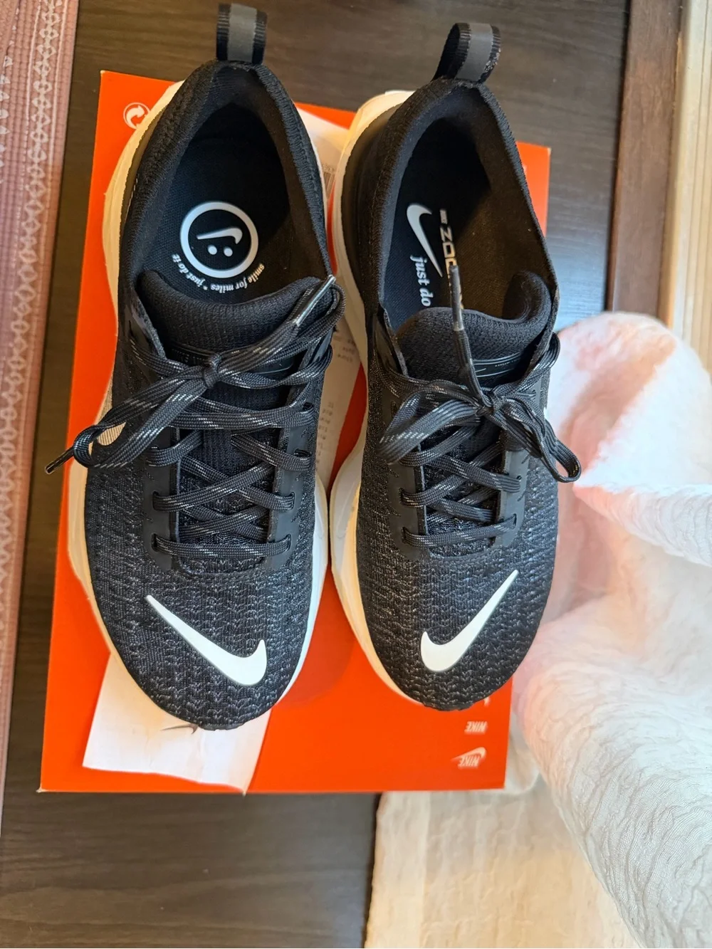 Nike cushioned neutral